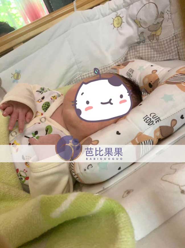 和在乌克兰出生的宝宝视频